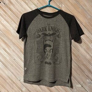 The Dark Knight Batman DC Comics Black and Gray Short Sleeve Graphic Tee fitted
